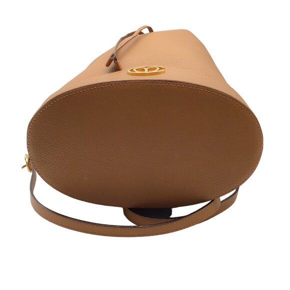 MARK CROSS TAN CALFSKIN LEATHER CHRISTY BUCKET BAG - Picture 4 of 8